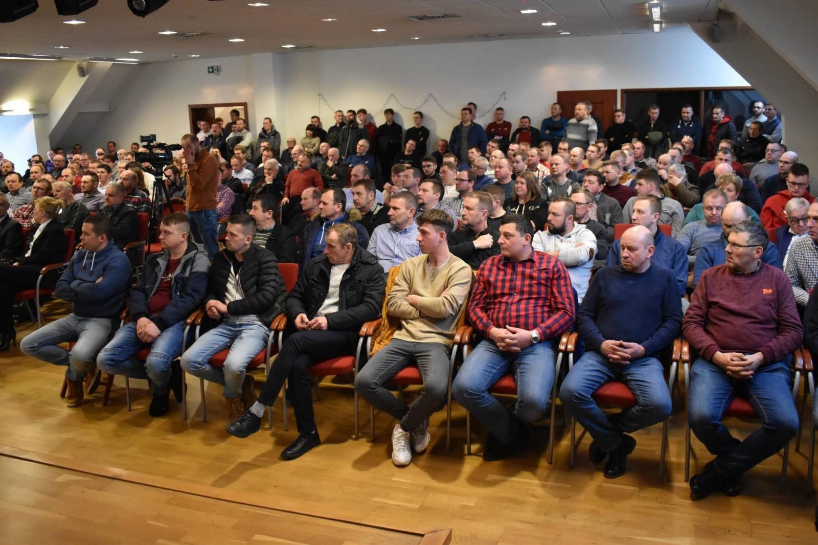 Zdjęcie w galerii na portalu naszraciborz.pl: Rolnicy ziemi raciborskiej rozbili bank. Zyskali dostęp do ponad 2100 ha gruntów wiadomości z regionu