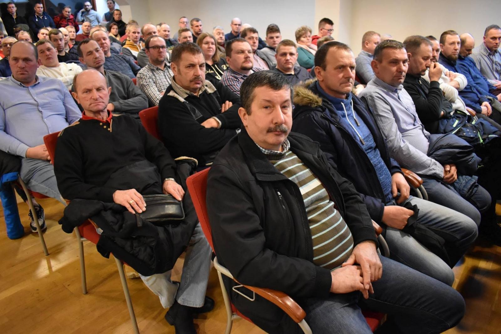 Zdjęcie w galerii na portalu naszraciborz.pl: Rolnicy ziemi raciborskiej rozbili bank. Zyskali dostęp do ponad 2100 ha gruntów wiadomości z regionu