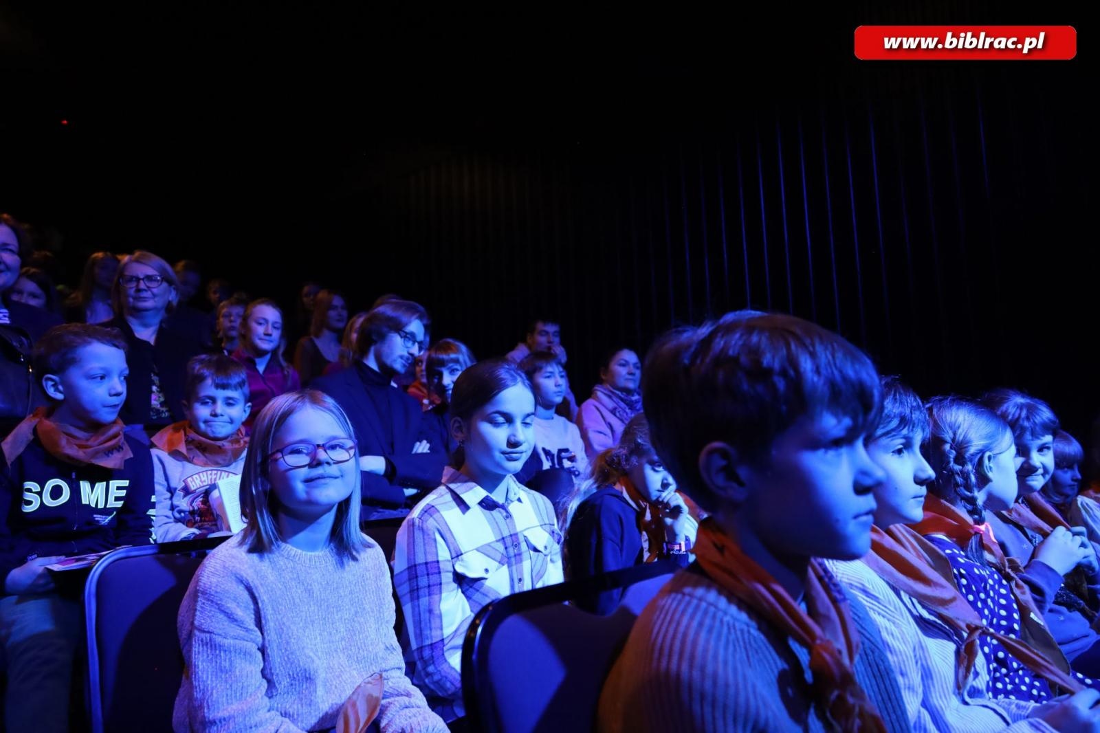 Zdjęcie w galerii na portalu naszraciborz.pl: Biblioteczne ferie z teatrem wiadomości z regionu