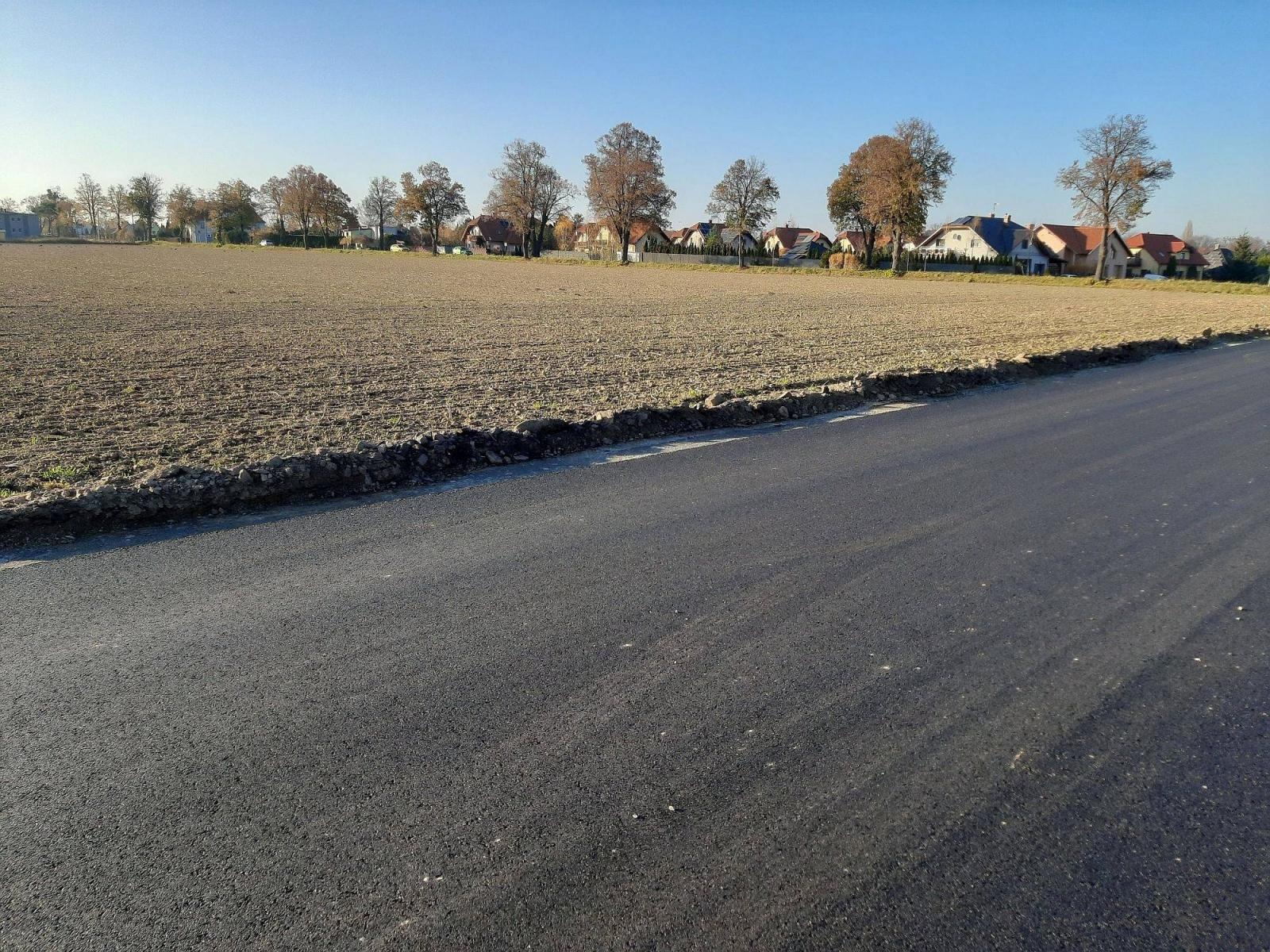 Zdjęcie w galerii na portalu naszraciborz.pl: Tu na razie jest ściernisko, ale będzie San Francisco [INTERWENCJA] wiadomości z regionu