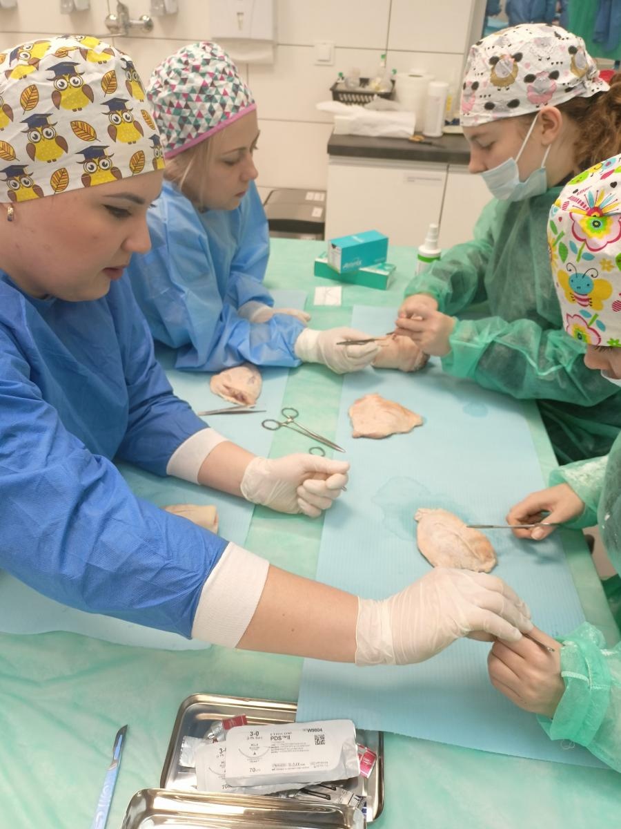 Zdjęcie w galerii na portalu naszraciborz.pl: Raciborscy uczniowie szkół średnich poznali MCSM w Raciborzu wiadomości z regionu