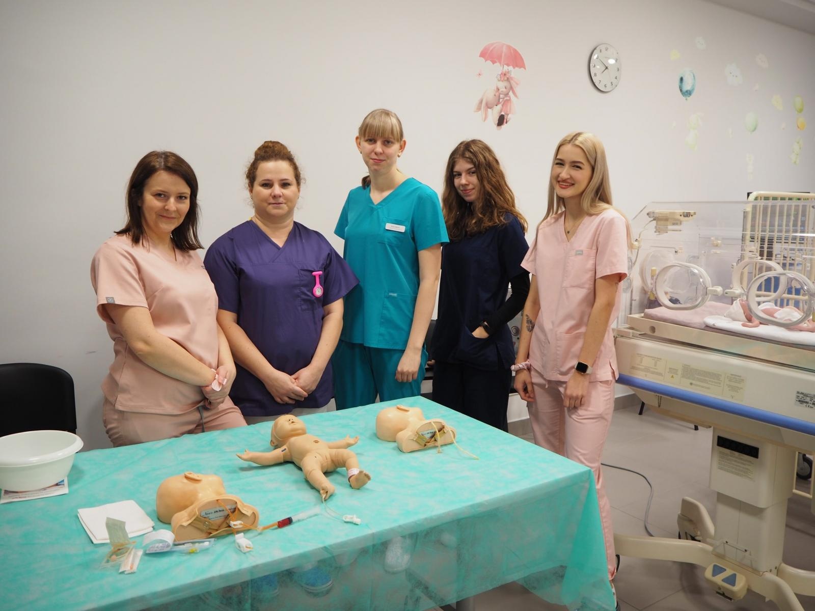 Zdjęcie w galerii na portalu naszraciborz.pl: Raciborscy uczniowie szkół średnich poznali MCSM w Raciborzu wiadomości z regionu