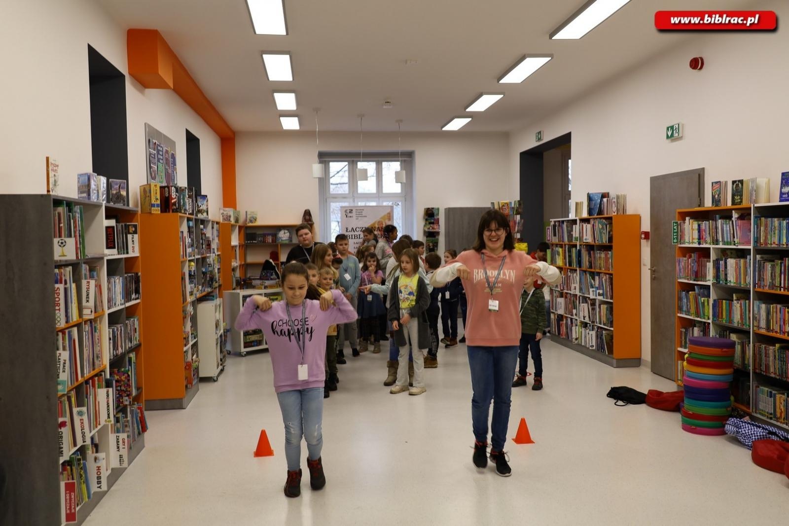 Zdjęcie w galerii na portalu naszraciborz.pl: Filmowe Ferie z raciborską Biblioteką na półmetku wiadomości z regionu