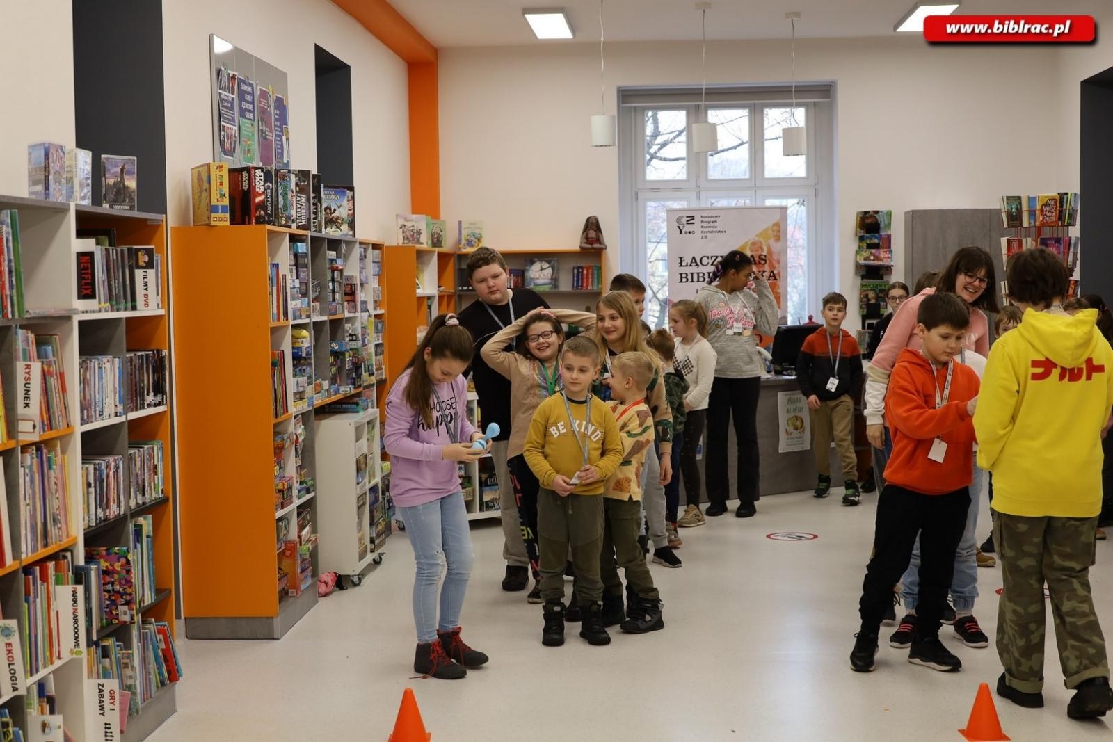Zdjęcie w galerii na portalu naszraciborz.pl: Filmowe Ferie z raciborską Biblioteką na półmetku wiadomości z regionu