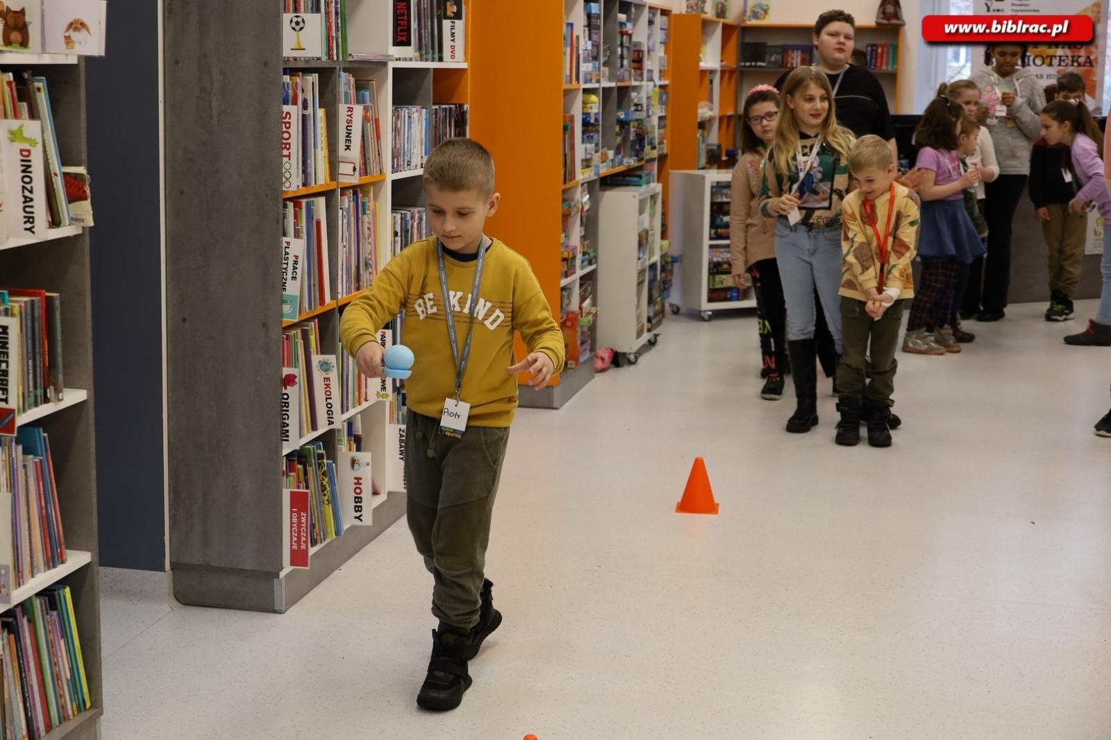 Zdjęcie w galerii na portalu naszraciborz.pl: Filmowe Ferie z raciborską Biblioteką na półmetku wiadomości z regionu