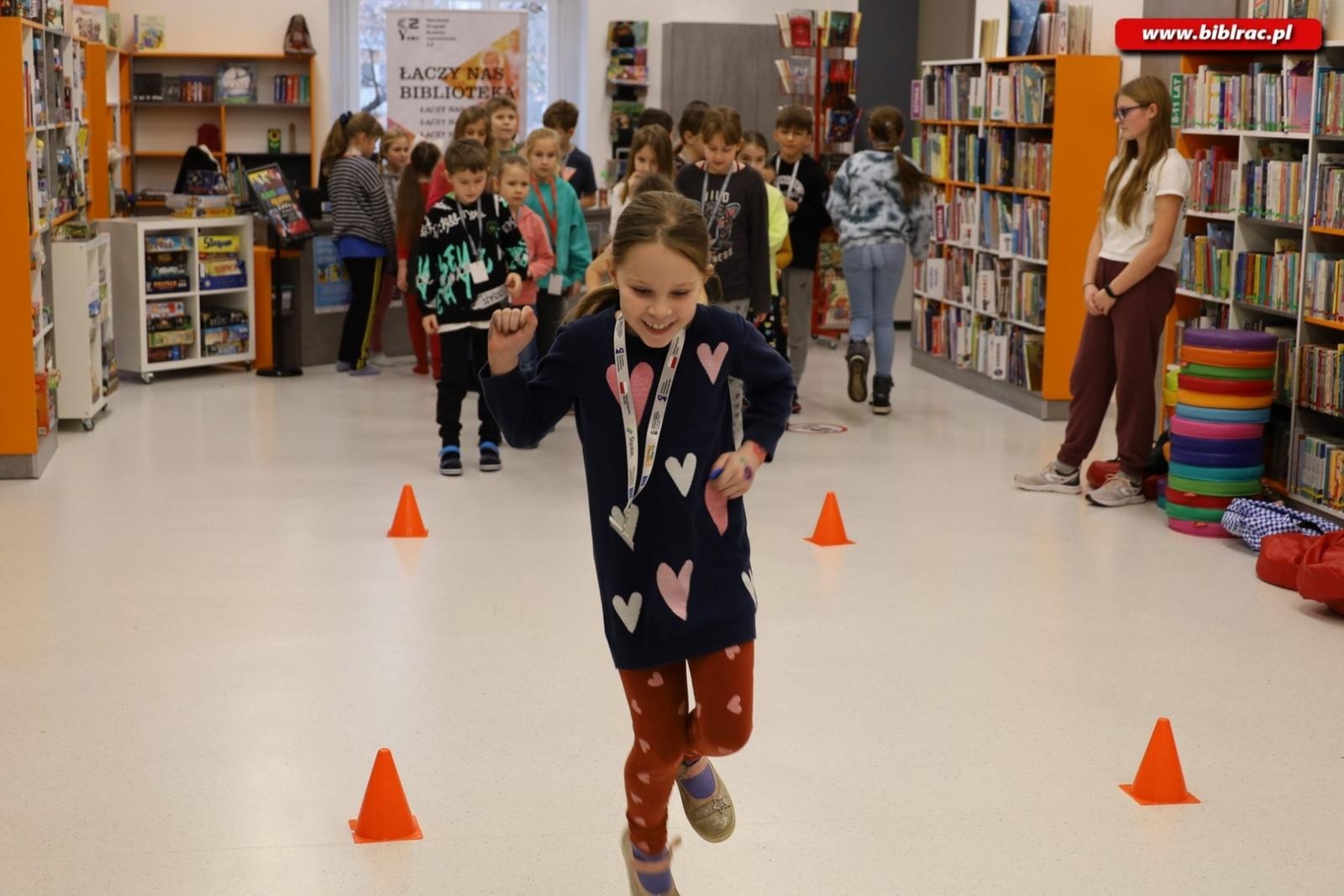 Zdjęcie w galerii na portalu naszraciborz.pl: Filmowe Ferie z raciborską Biblioteką na półmetku wiadomości z regionu