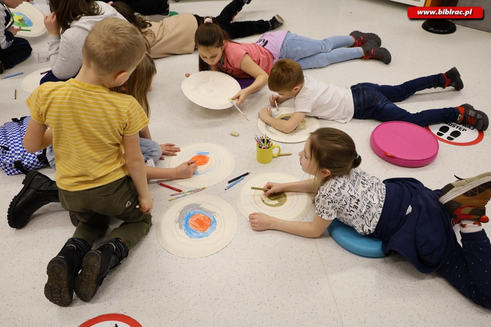 Zdjęcie w galerii na portalu naszraciborz.pl: Filmowe Ferie z raciborską Biblioteką na półmetku wiadomości z regionu