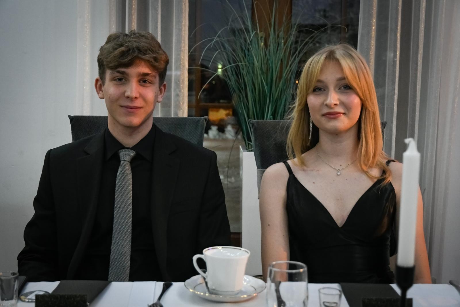 Zdjęcie w galerii na portalu naszraciborz.pl: Studniówka Diecezjalnego LO w Raciborzu [FOTO i WIDEO] wiadomości z regionu