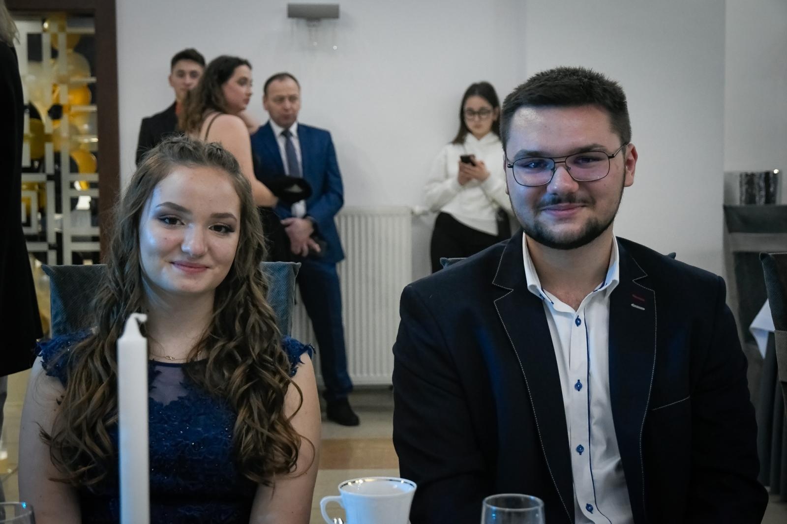 Zdjęcie w galerii na portalu naszraciborz.pl: Studniówka Diecezjalnego LO w Raciborzu [FOTO i WIDEO] wiadomości z regionu