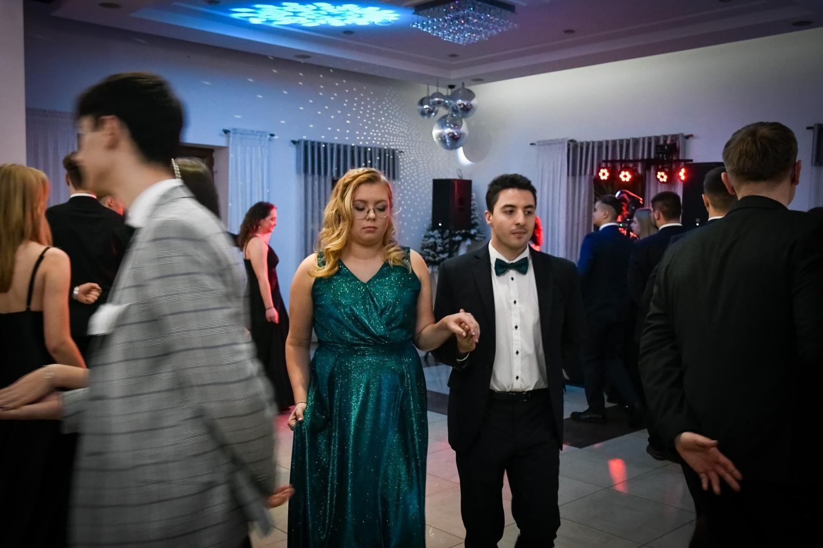 Zdjęcie w galerii na portalu naszraciborz.pl: Studniówka Diecezjalnego LO w Raciborzu [FOTO i WIDEO] wiadomości z regionu