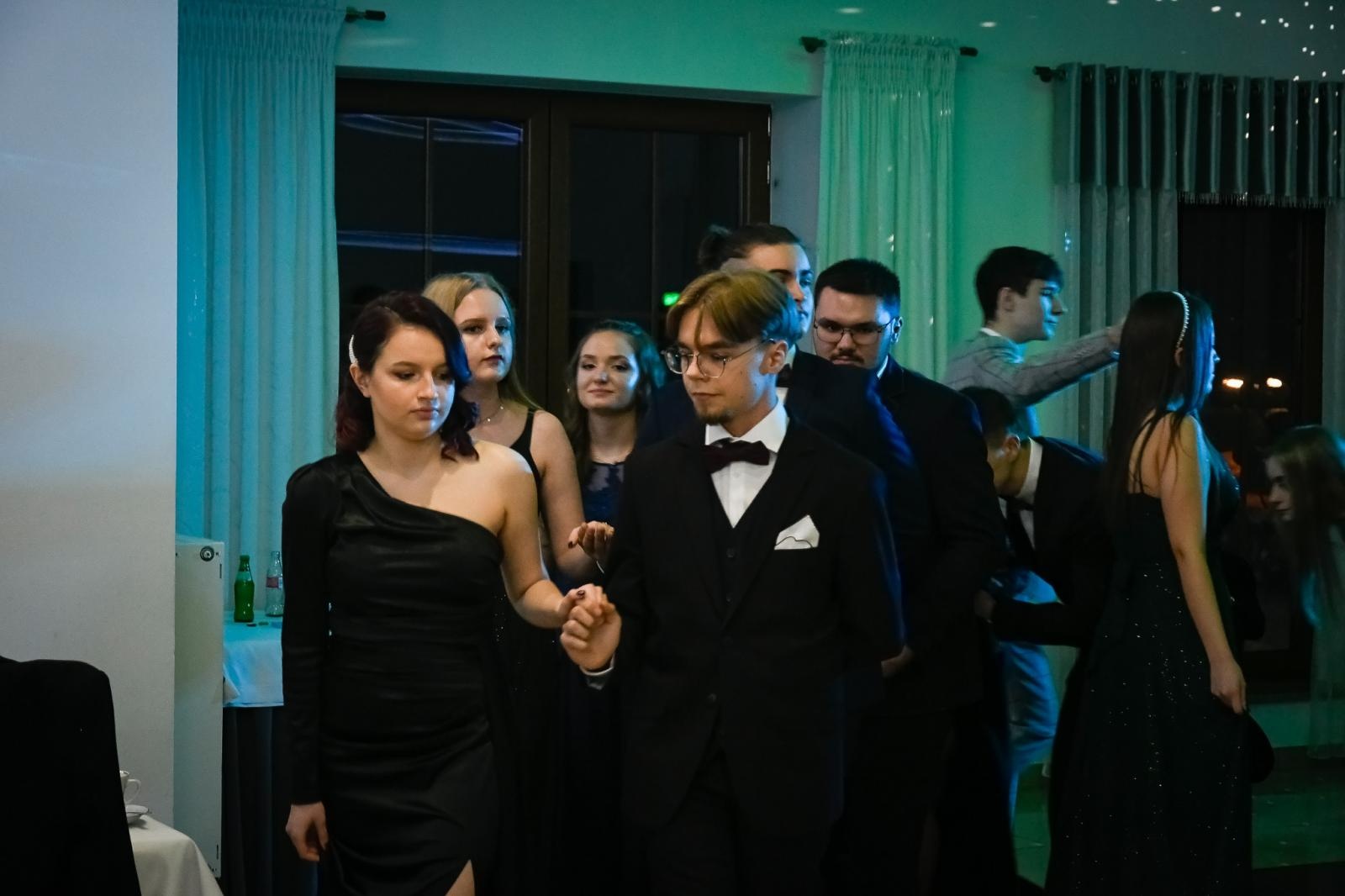 Zdjęcie w galerii na portalu naszraciborz.pl: Studniówka Diecezjalnego LO w Raciborzu [FOTO i WIDEO] wiadomości z regionu