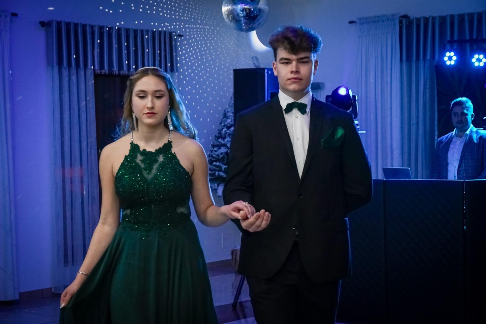 Zdjęcie w galerii na portalu naszraciborz.pl: Studniówka Diecezjalnego LO w Raciborzu [FOTO i WIDEO] wiadomości z regionu