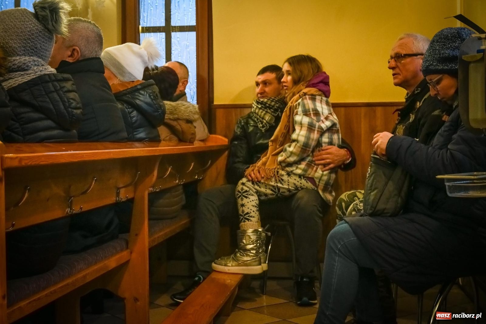 Zdjęcie w galerii na portalu naszraciborz.pl: Motocyklowe kolędowanie przy żłóbku w Oborze [FOTO i WIDEO] wiadomości z regionu