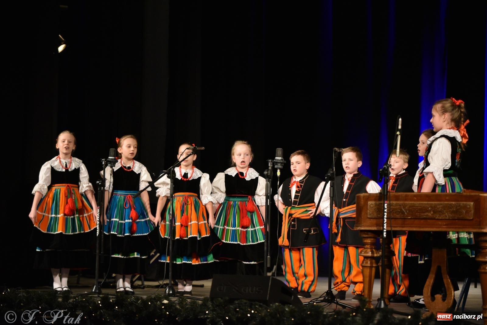 Zdjęcie w galerii na portalu naszraciborz.pl: Czesko-polski koncert kolędowy w Strzesze wiadomości z regionu