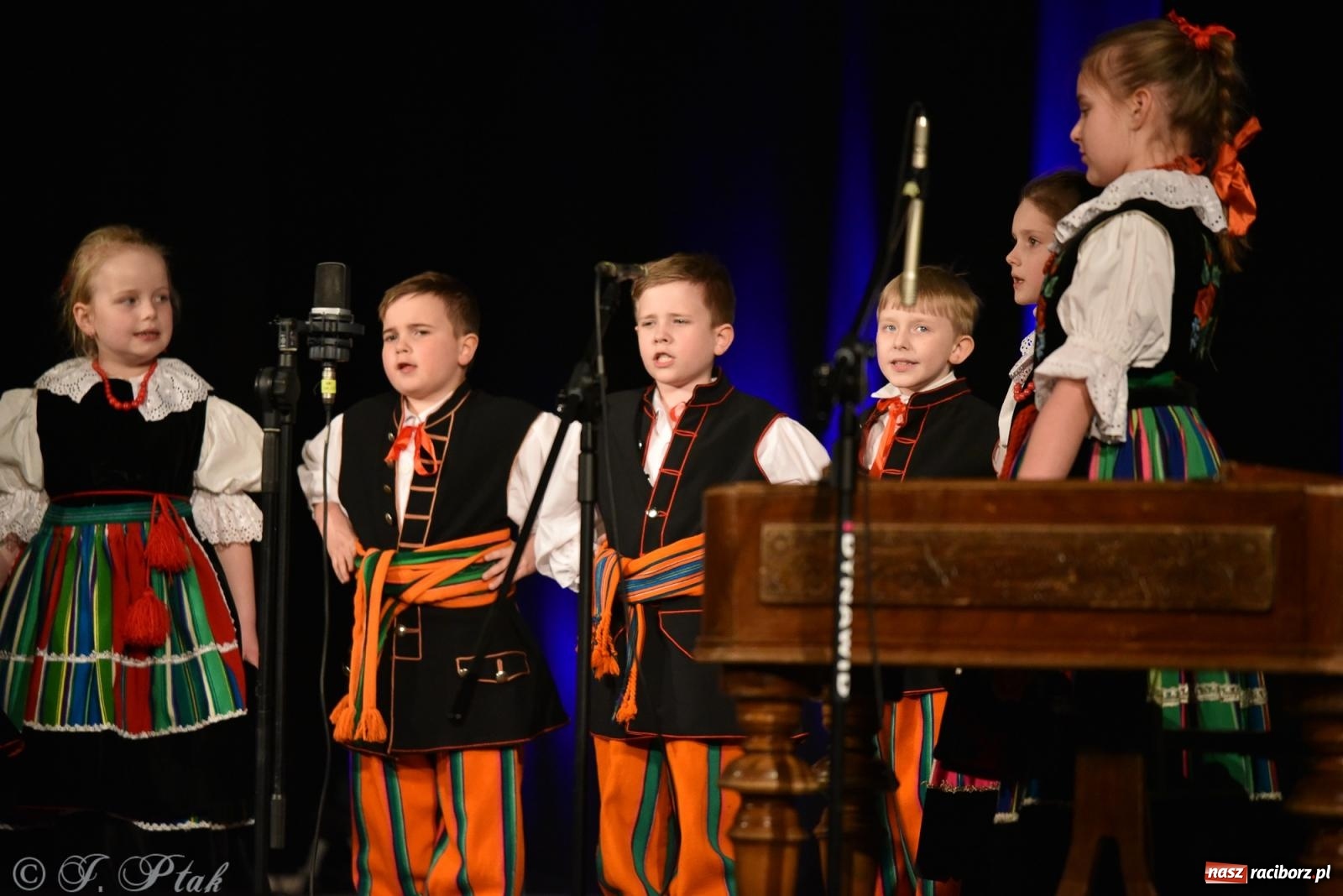 Zdjęcie w galerii na portalu naszraciborz.pl: Czesko-polski koncert kolędowy w Strzesze wiadomości z regionu