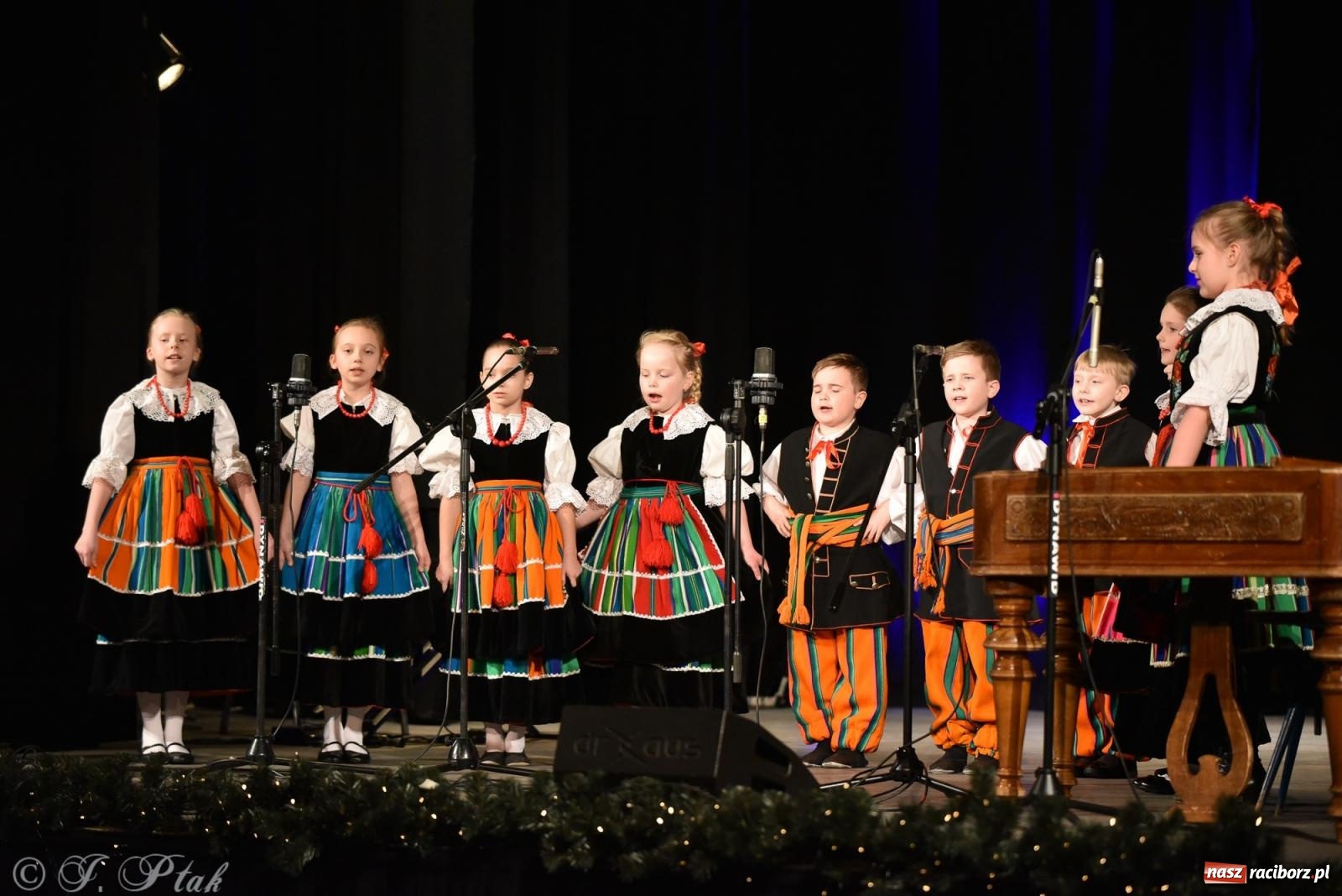 Zdjęcie w galerii na portalu naszraciborz.pl: Czesko-polski koncert kolędowy w Strzesze wiadomości z regionu