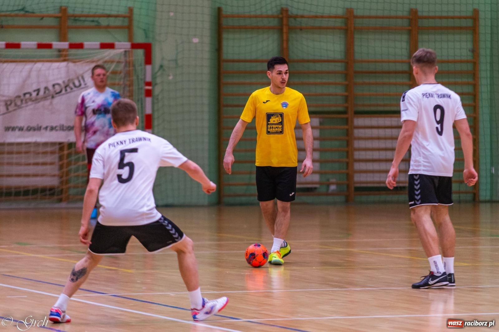 Zdjęcie w galerii na portalu naszraciborz.pl: Pierwszoligowe emocje w HLPN [FOTO] wiadomości z regionu