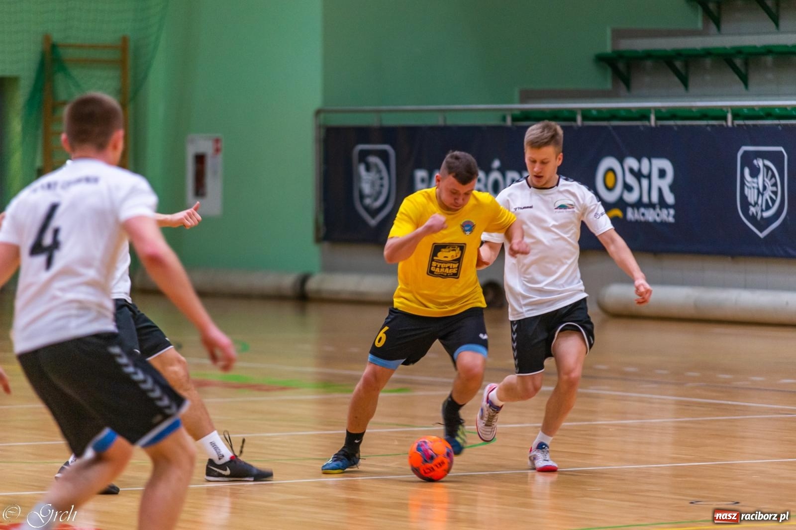 Zdjęcie w galerii na portalu naszraciborz.pl: Pierwszoligowe emocje w HLPN [FOTO] wiadomości z regionu