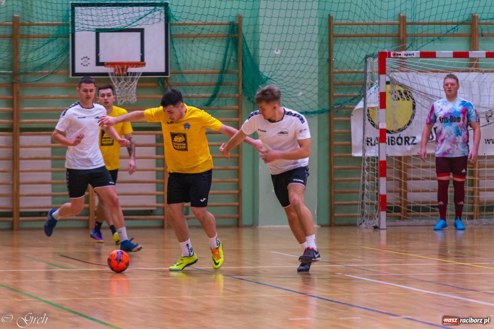 Zdjęcie w galerii na portalu naszraciborz.pl: Pierwszoligowe emocje w HLPN [FOTO] wiadomości z regionu