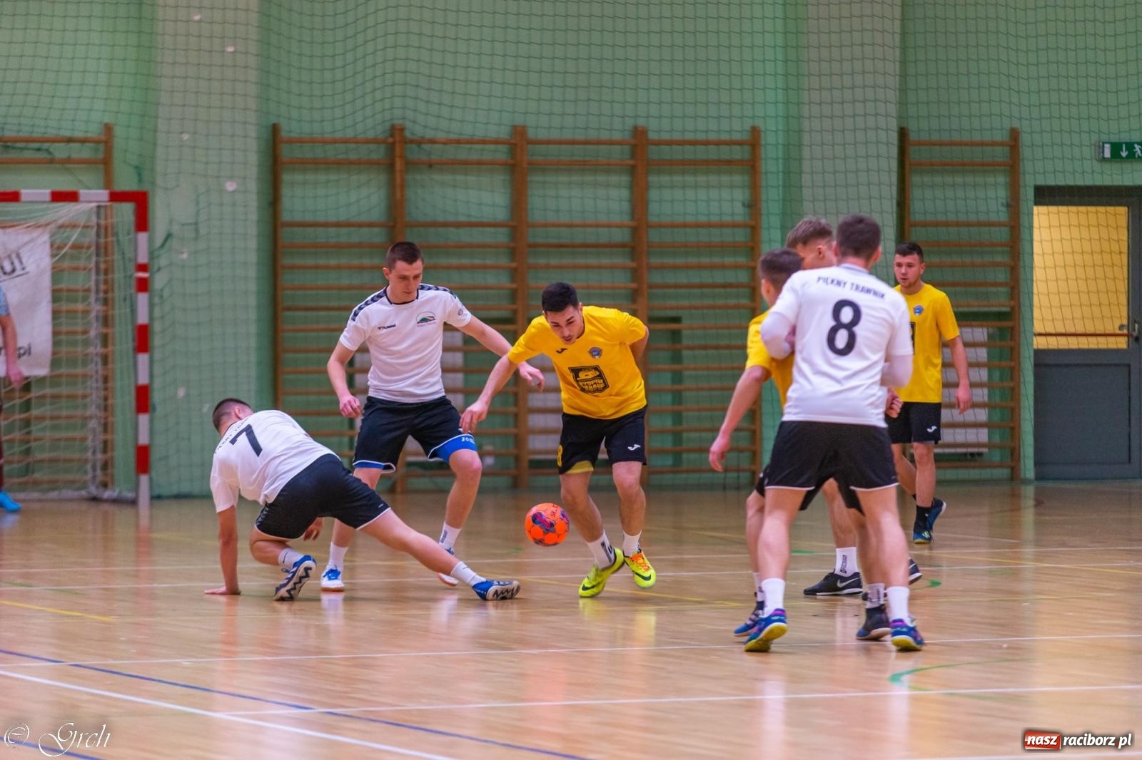 Zdjęcie w galerii na portalu naszraciborz.pl: Pierwszoligowe emocje w HLPN [FOTO] wiadomości z regionu