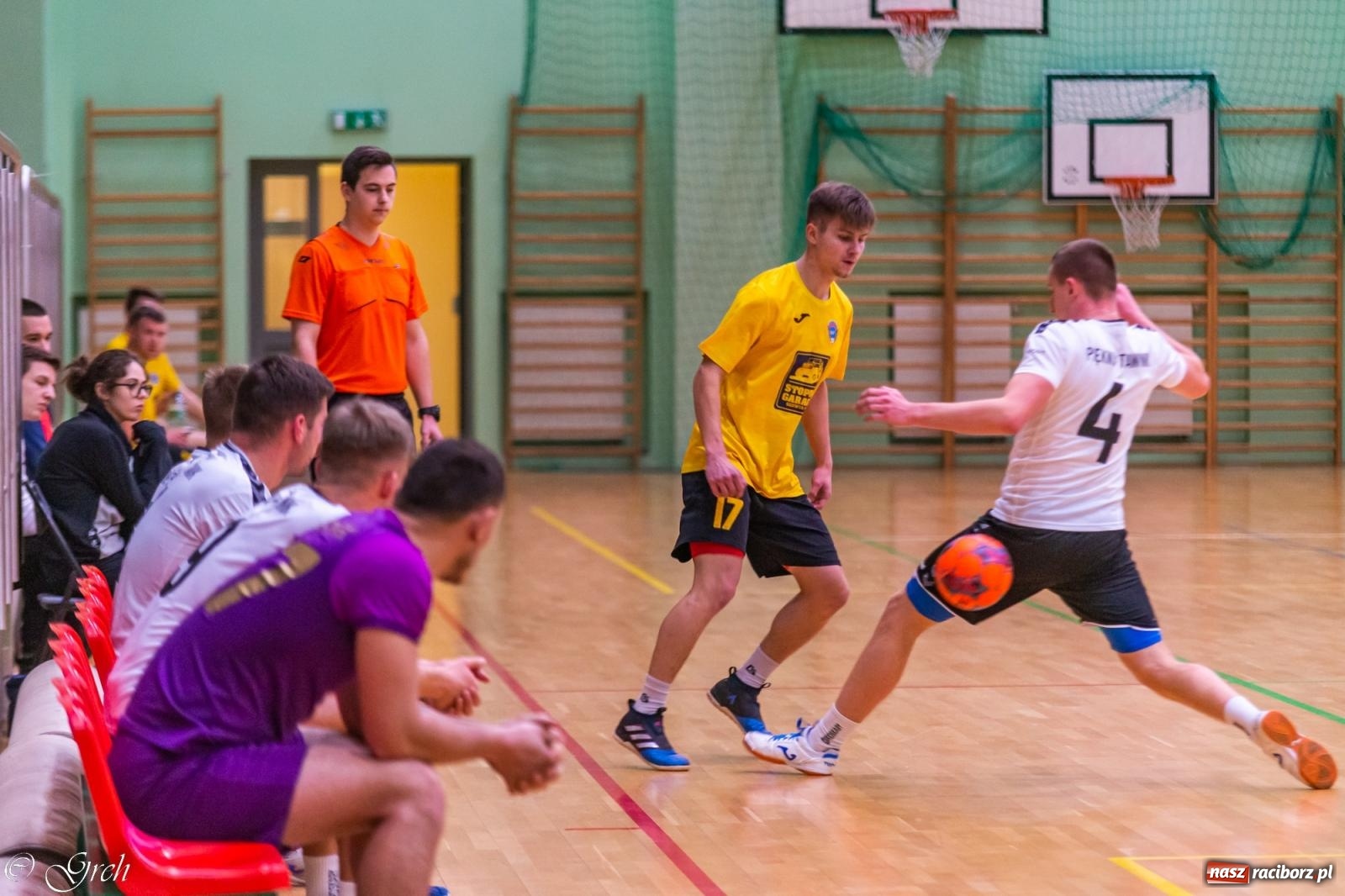 Zdjęcie w galerii na portalu naszraciborz.pl: Pierwszoligowe emocje w HLPN [FOTO] wiadomości z regionu