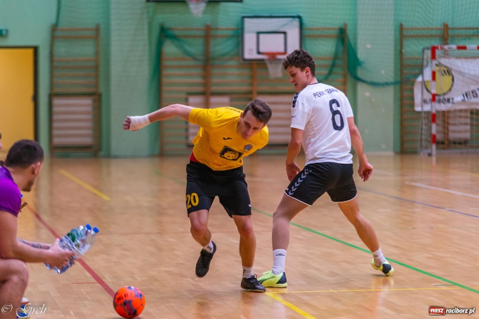 Zdjęcie w galerii na portalu naszraciborz.pl: Pierwszoligowe emocje w HLPN [FOTO] wiadomości z regionu