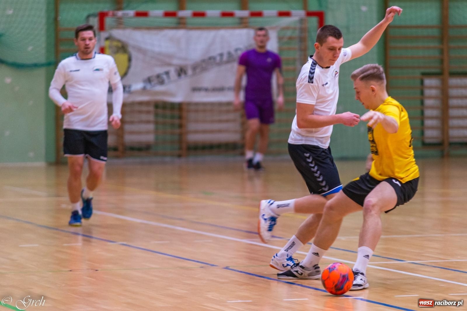 Zdjęcie w galerii na portalu naszraciborz.pl: Pierwszoligowe emocje w HLPN [FOTO] wiadomości z regionu
