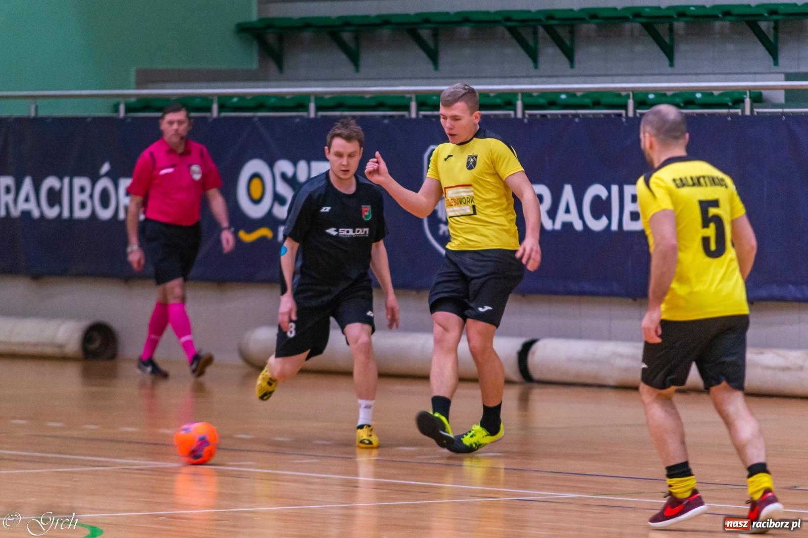 Zdjęcie w galerii na portalu naszraciborz.pl: Pierwszoligowe emocje w HLPN [FOTO] wiadomości z regionu