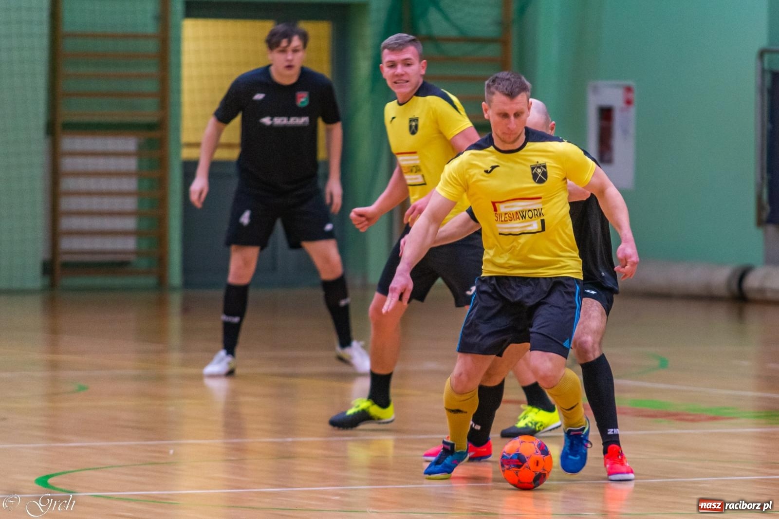 Zdjęcie w galerii na portalu naszraciborz.pl: Pierwszoligowe emocje w HLPN [FOTO] wiadomości z regionu