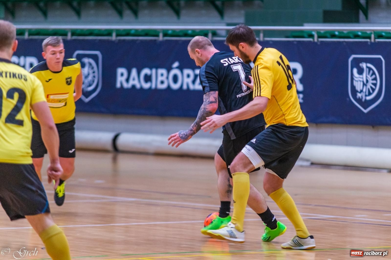 Zdjęcie w galerii na portalu naszraciborz.pl: Pierwszoligowe emocje w HLPN [FOTO] wiadomości z regionu