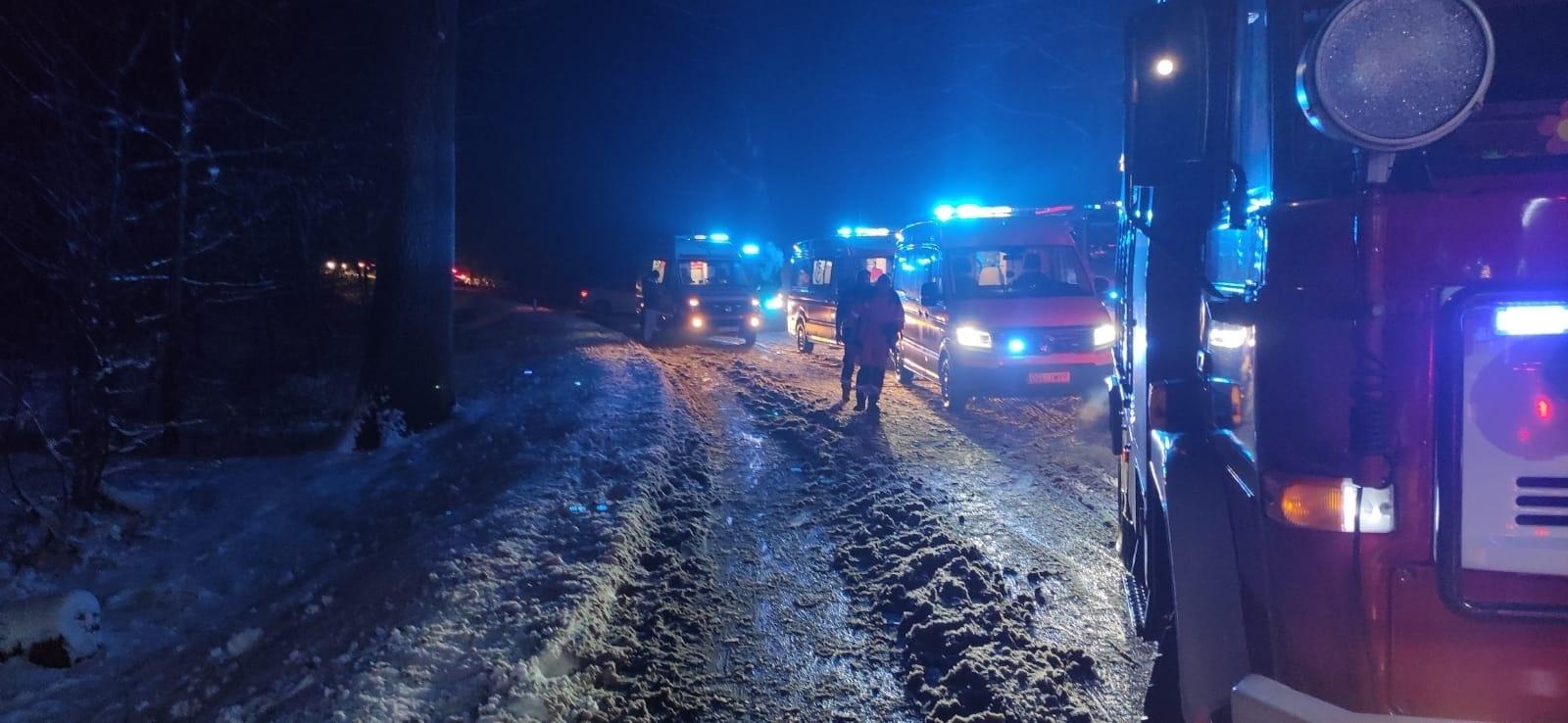 Zdjęcie w galerii na portalu naszraciborz.pl: Dwa volkswageny zderzyły się w Krowiarkach [FOTO] wiadomości z regionu