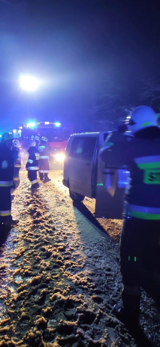 Zdjęcie w galerii na portalu naszraciborz.pl: Dwa volkswageny zderzyły się w Krowiarkach [FOTO] wiadomości z regionu