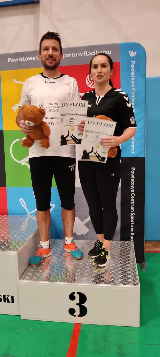 Zdjęcie w galerii na portalu naszraciborz.pl: Na Klasztornej rywalizowały dwójki siatkarskie wiadomości z regionu