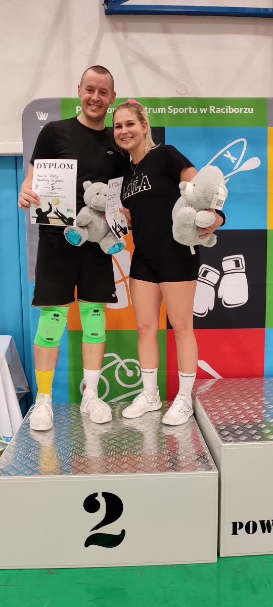 Zdjęcie w galerii na portalu naszraciborz.pl: Na Klasztornej rywalizowały dwójki siatkarskie wiadomości z regionu