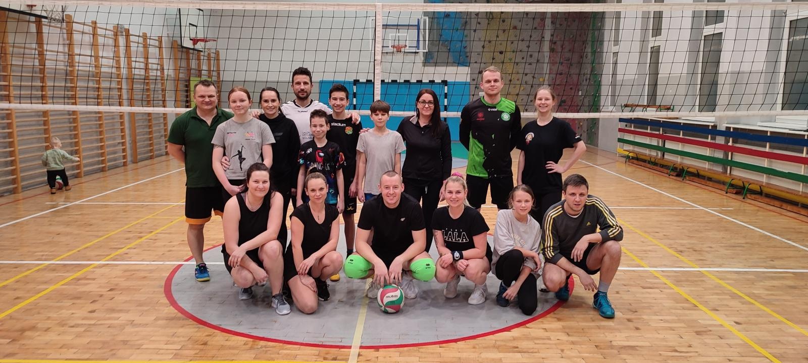 Zdjęcie w galerii na portalu naszraciborz.pl: Na Klasztornej rywalizowały dwójki siatkarskie wiadomości z regionu