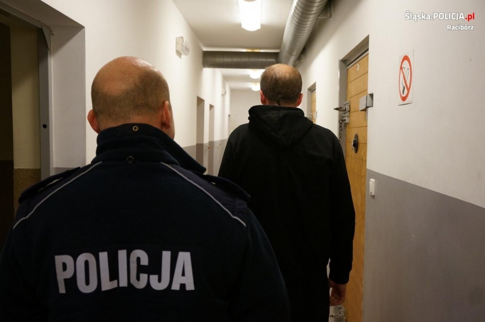 Zdjęcie w galerii na portalu naszraciborz.pl: Panów z narkotykami wiozła pani z zakazem wiadomości z regionu