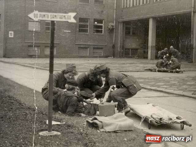 Zdjęcie w galerii na portalu naszraciborz.pl: Rafako na starych zdjęciach wiadomości z regionu