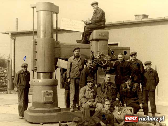 Zdjęcie w galerii na portalu naszraciborz.pl: Rafako na starych zdjęciach wiadomości z regionu