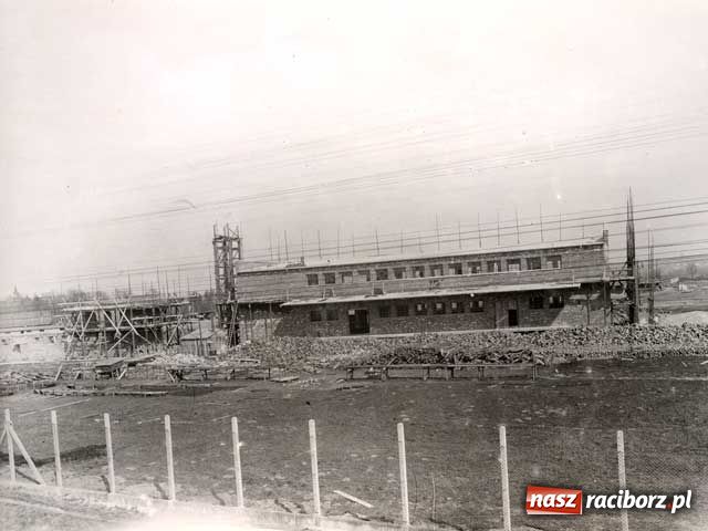 Zdjęcie w galerii na portalu naszraciborz.pl: Rafako na starych zdjęciach wiadomości z regionu