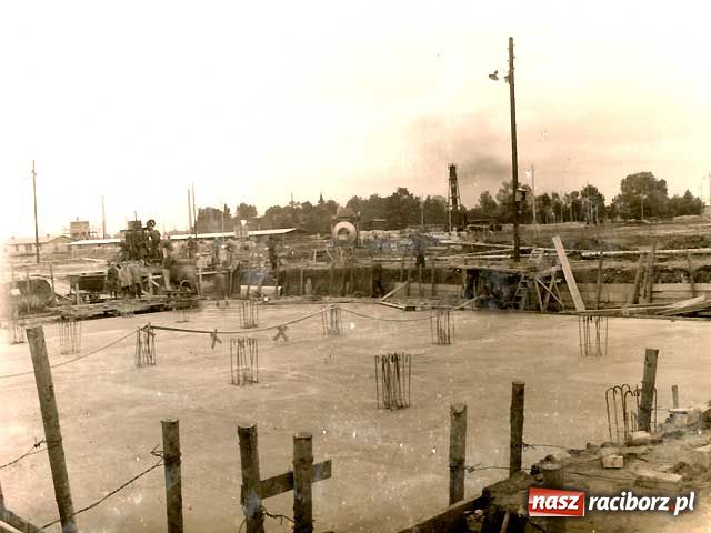 Zdjęcie w galerii na portalu naszraciborz.pl: Rafako na starych zdjęciach wiadomości z regionu