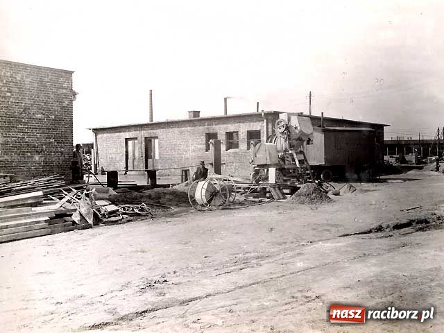 Zdjęcie w galerii na portalu naszraciborz.pl: Rafako na starych zdjęciach wiadomości z regionu