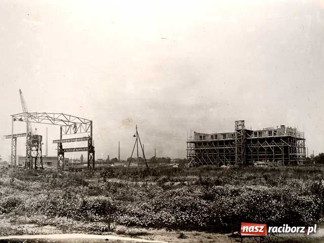 Zdjęcie w galerii na portalu naszraciborz.pl: Rafako na starych zdjęciach wiadomości z regionu