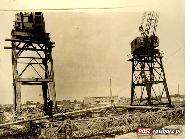 Zdjęcie w galerii na portalu naszraciborz.pl: Rafako na starych zdjęciach wiadomości z regionu