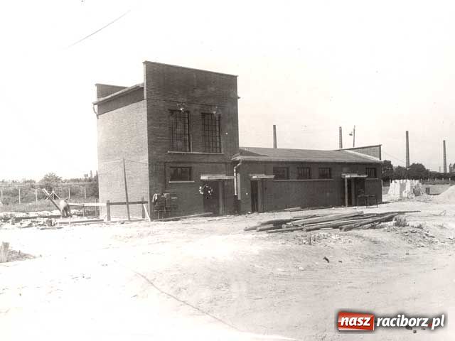 Zdjęcie w galerii na portalu naszraciborz.pl: Rafako na starych zdjęciach wiadomości z regionu