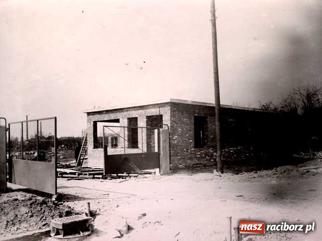 Zdjęcie w galerii na portalu naszraciborz.pl: Rafako na starych zdjęciach wiadomości z regionu