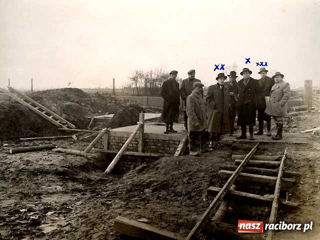 Zdjęcie w galerii na portalu naszraciborz.pl: Rafako na starych zdjęciach wiadomości z regionu