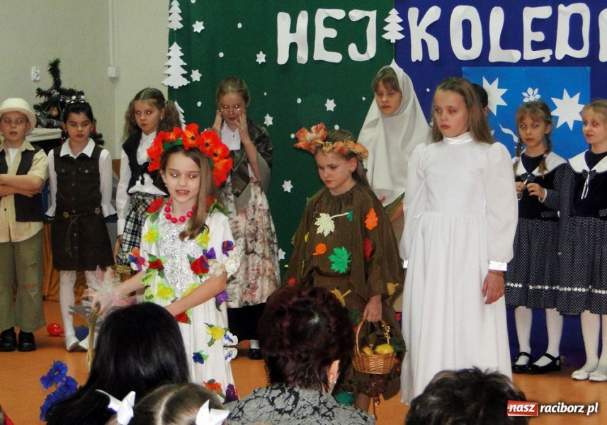 Zdjęcie w galerii na portalu naszraciborz.pl: Zachwycające jasełka w Zawadzie wiadomości z regionu