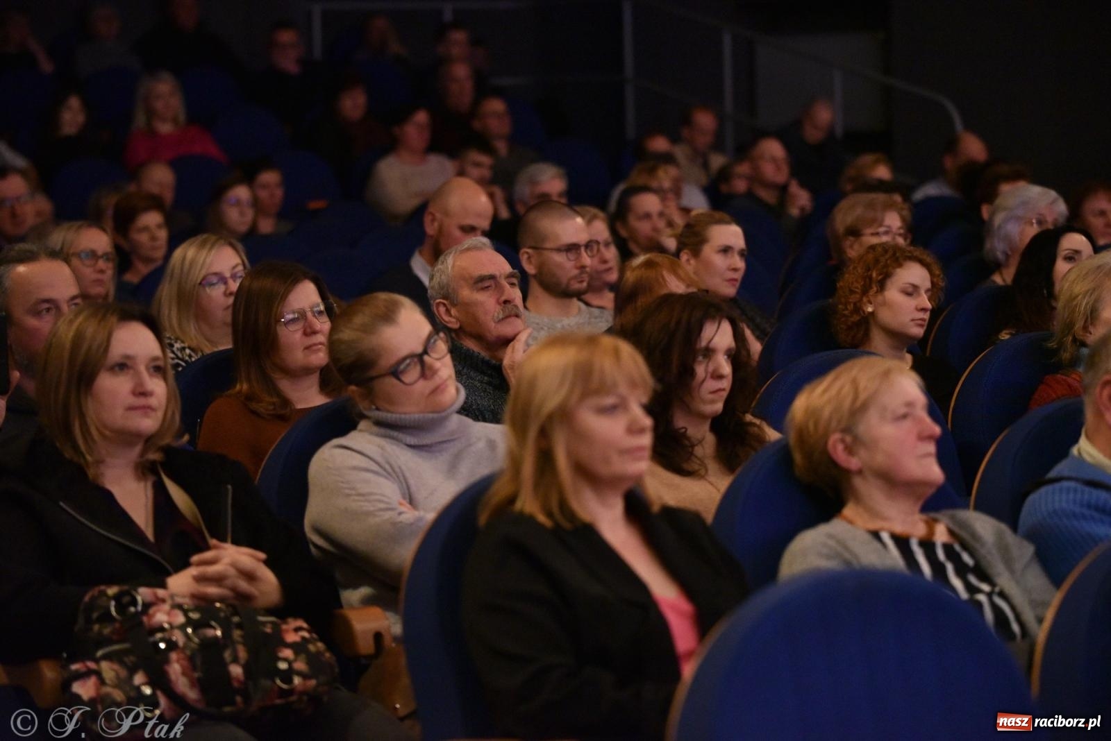 Zdjęcie w galerii na portalu naszraciborz.pl: Bel Canto kolędowo na dobry start WOŚP-u [FOTO i WIDEO] wiadomości z regionu