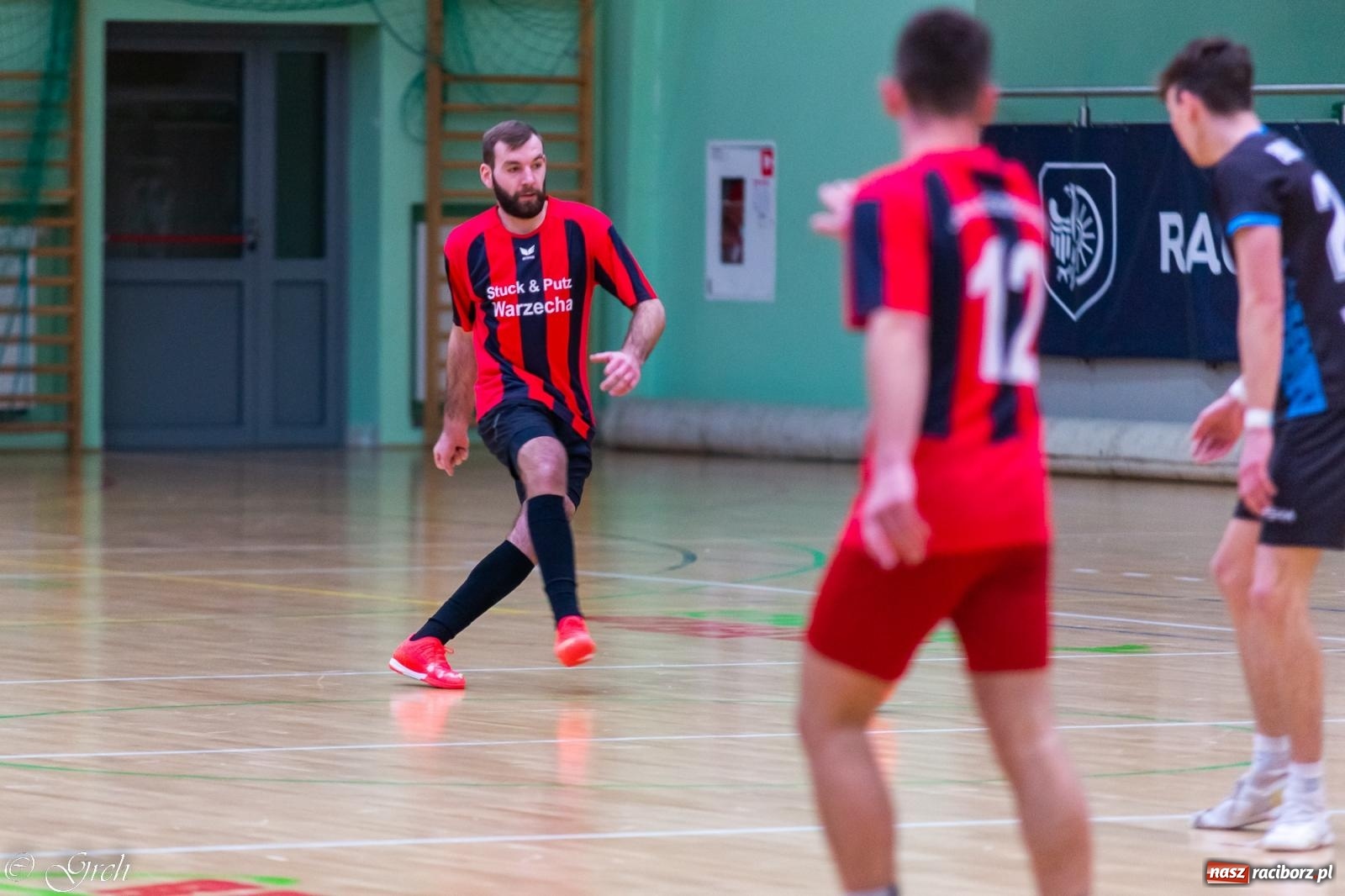Zdjęcie w galerii na portalu naszraciborz.pl: HLPN. Sobota z futsalem w hali przy Łąkowej [FOTO i WIDEO] wiadomości z regionu