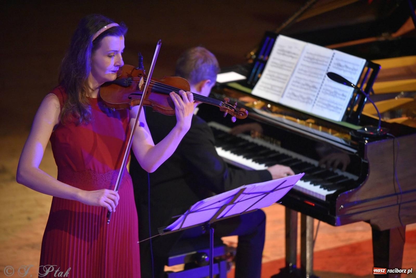 Zdjęcie w galerii na portalu naszraciborz.pl: Baśń dla dorosłych - operetka i musical na deskach RCK [FOTO i WIDEO] wiadomości z regionu